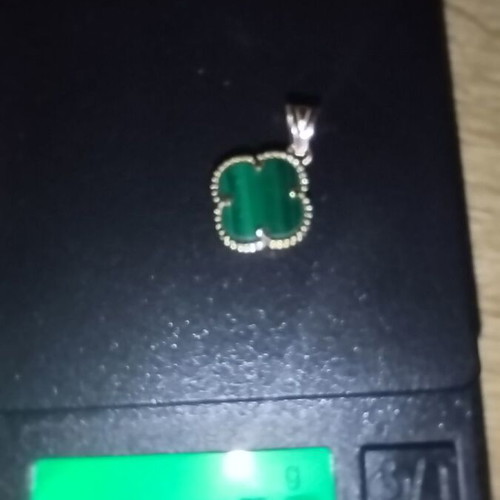 Gold motif pendant 585 14K with genuine malachite stone