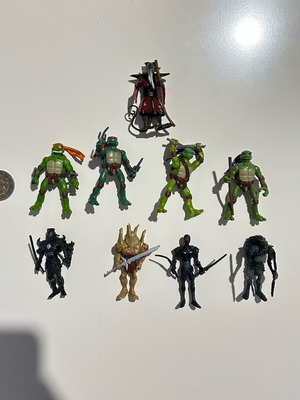 Teenage Mutant Ninja Turtles figures like new pack