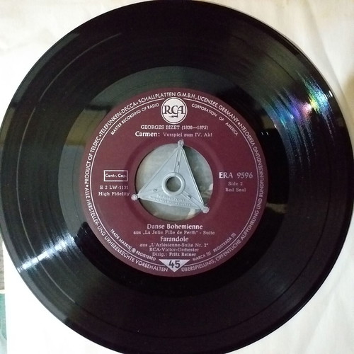 Classical 45 RPM collectible records used, set of 3