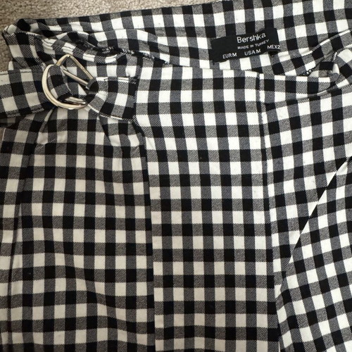 Bershka Gingham Pants slim fit high waist black and white like new