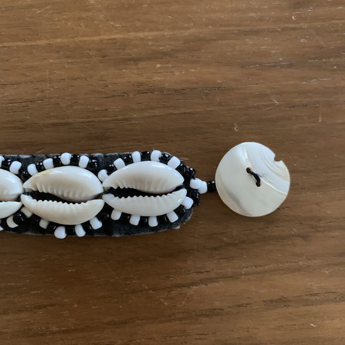 Summer handmade shell choker necklace like new, boho style
