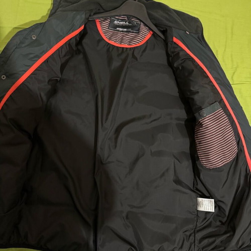 O’neill jacket like new, small, black and gray
