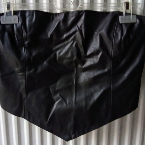 Dreams shorts and top set like new, black, size M