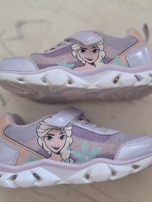 Disney Elsa Kids' Athletic Shoes with Light-Up Soles Size 30 used, purple