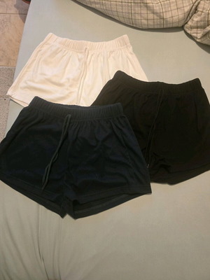 Velour women's shorts like new, set of 3 pieces