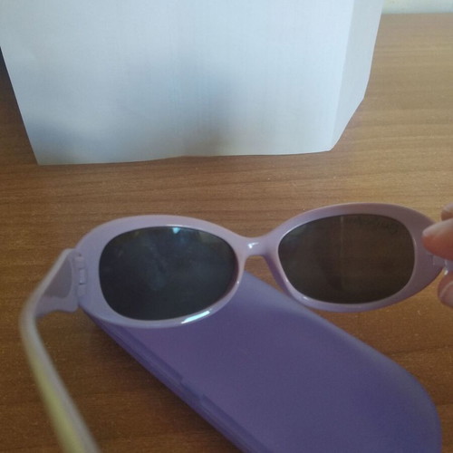 Elsa & Anna children's sunglasses used with case
