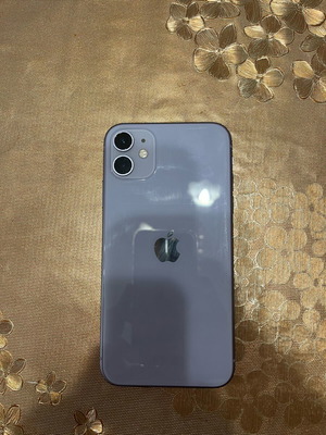 iPhone 11 μεταχειρισμένο, 64GB, μωβ, dual SIM, υγεία μπαταρίας 76%
