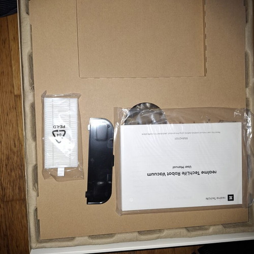 Realme TechLife Robot Vacuum like new with LiDAR mapping and 3000Pa suction
