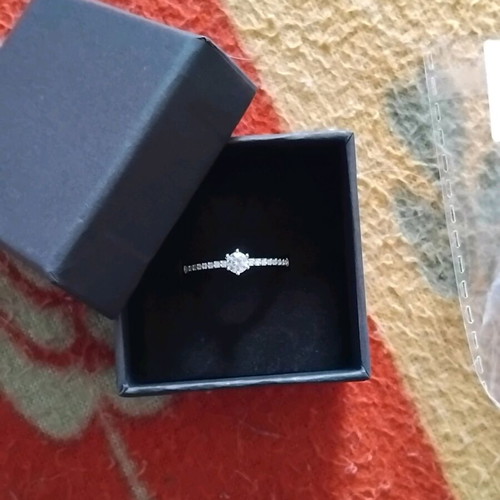 Silver zirconia ring size 9 new