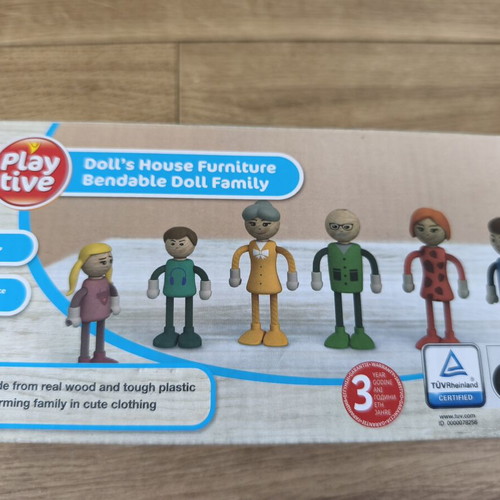 Playtive wooden family figures set of 6