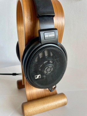 Sennheiser HD660s Open Headphone Like New, Wired, 150 Ohms