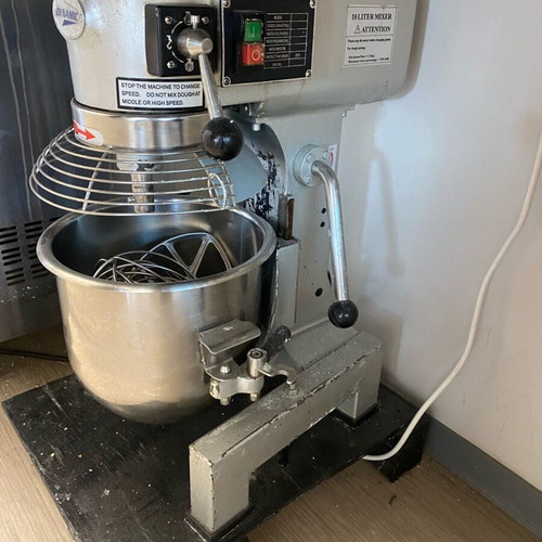 Dynamic 10 litre mixer used, working condition without hook