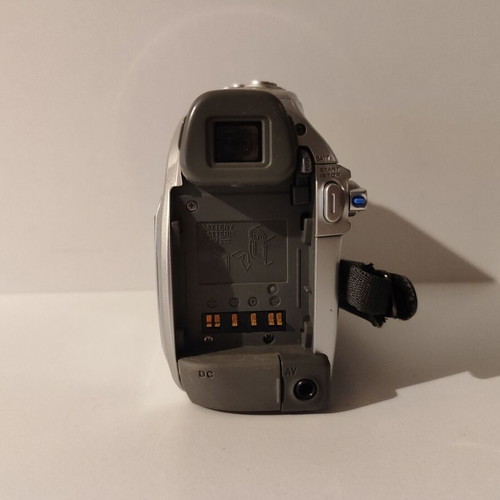 JVC miniDV video camera GR-D340E used, untested