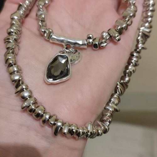 Silver necklace and bracelet set with black stone new