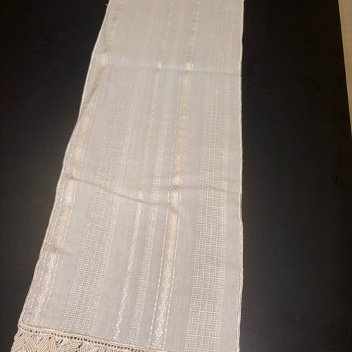 White table runner new with lace and fringes 85x23cm
