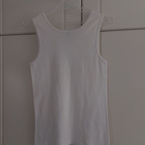 White tank top size S like new, 100% cotton