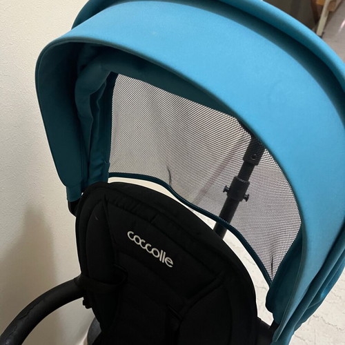 Coccolle Spectra foldable tricycle with sunshade and handle like new