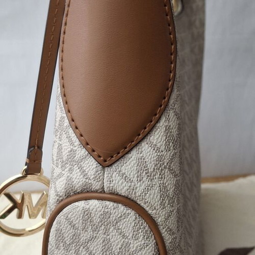 Michael Kors τσάντα χειρός και χιαστί σαν καινούργιο, μπεζ