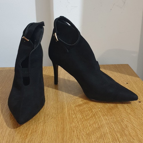 La Bottine Souriante black suede pumps new size 37