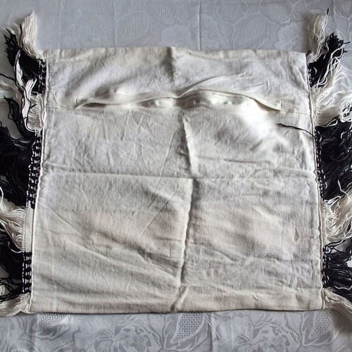 Sinsay decorative pillow cover like new, minimal black and white with tassels