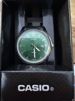 Casio men's watch like new