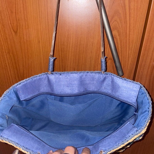 Beach bag like new, shoulder type, beige and blue