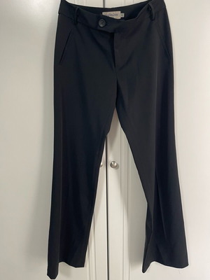 Black women's pants like new, size S, straight cut