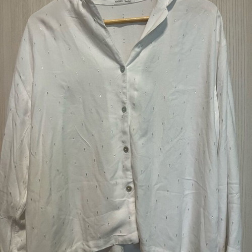 Oysho crop shirt like new with silver details, size M