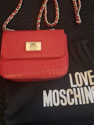 Love Moschino bag crossbody red, like new, with case