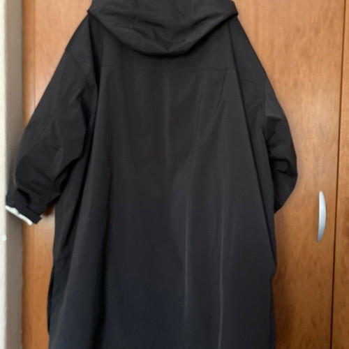 Zara women's 2-in-1 parka like new, black and beige, size XL