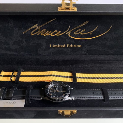 Seiko 5 Bruce Lee Limited Edition SRPK39K1 New with 2 Straps