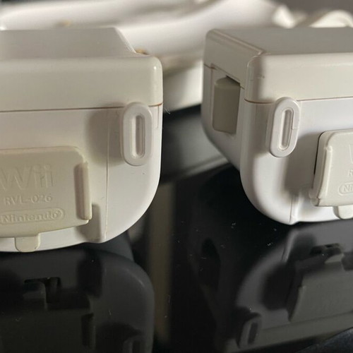 Nintendo Wii κονσόλα σαν καινούργιο με αξεσουάρ και 2 παιχνίδια Just Dance