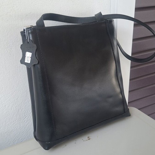 JK Leather 2-in-1 black leather bag, shoulder and backpack