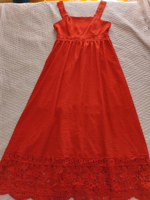 Shein summer dress size M like new, red with lace details