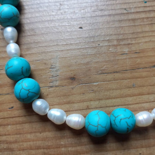Necklace with freshwater pearls and turquoise 45cm like new