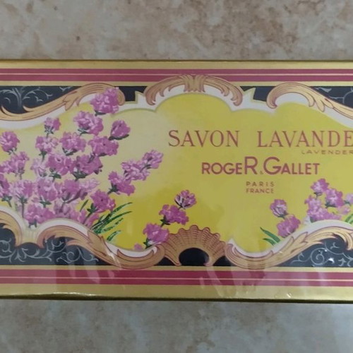 Roger&Gallet Lavande collectible soaps new, pack of 3