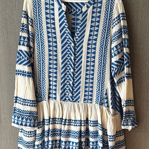 Devotion cotton long-sleeve dress like new, white and blue