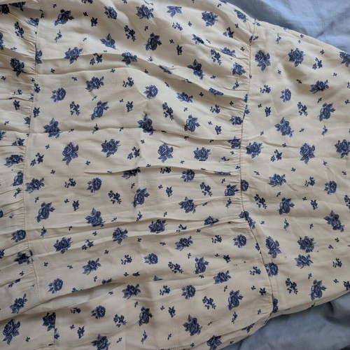 Sezane skirt used, floral, white, size XS
