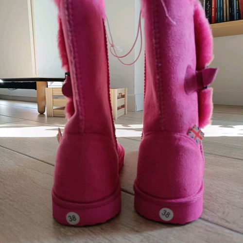 Bozikis women's boots new, size 38