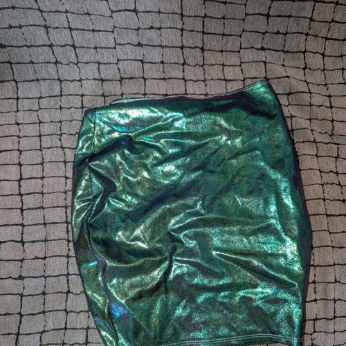 Em's the label metallic green mini skirt new, size S