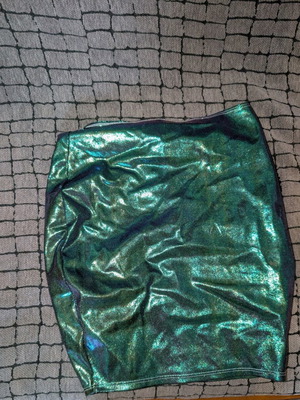 Em's the label metallic green mini skirt new, size S