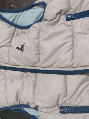 Sleeveless jacket for 2-3 years old in very good condition