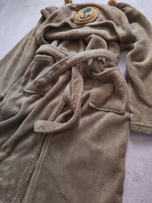 Children's bathrobe with hood bear design, 9-12 years, like new, brown