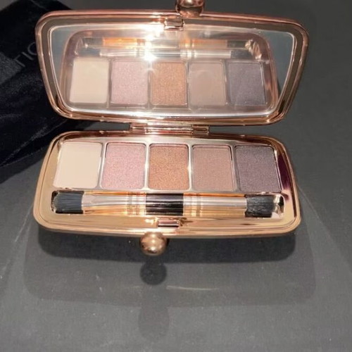 Revolution Romanticize Palette Nights Eyeshadow palette