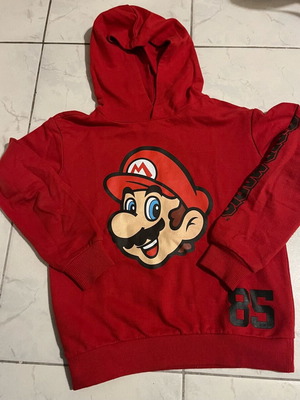 Φούτερ μεταχειρισμένο Sinsay κόκκινο με Super Mario, μέγεθος 134 cm