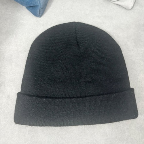 Zara women's knit cap used, black with inscription
