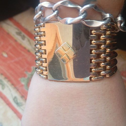 Vintage gold tone semi-cuff bracelet used, 1970s-1980s design