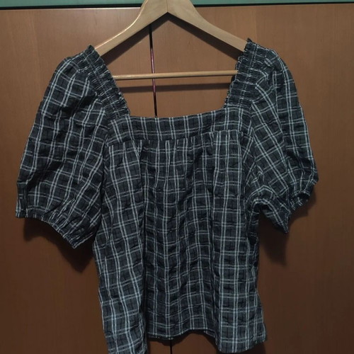 Saint Oliver Off-Shoulder Shirt like new, size M