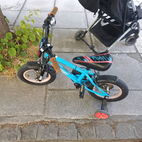 12-inch kids BMX bike, blue, disc brakes