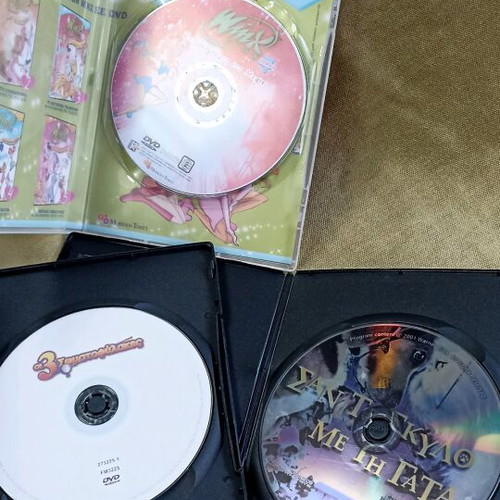 Set of 3 children's DVDs like new, Welcome to Magix, Winx